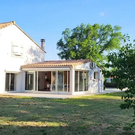 Domaine De L'aube Des Temps Dom wakacyjny *