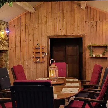 Domaine De L'aube Des Temps Casa vacanze *