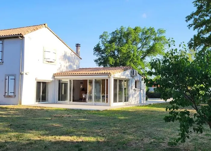 Domaine De L'aube Des Temps Prázdninový dům *