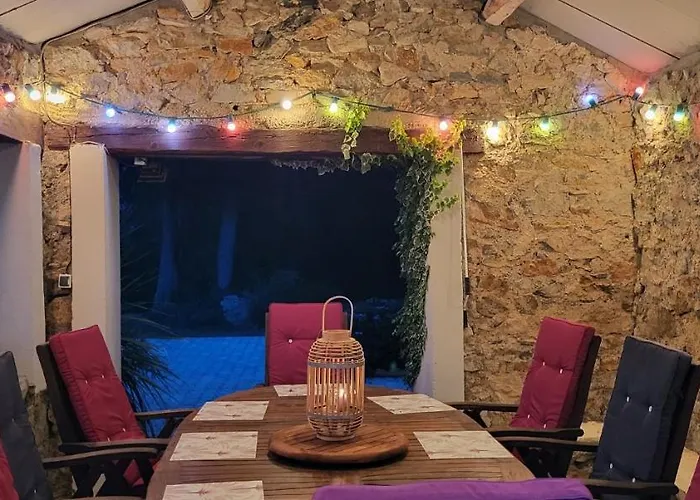 Prázdninový dům Domaine De L'aube Des Temps *